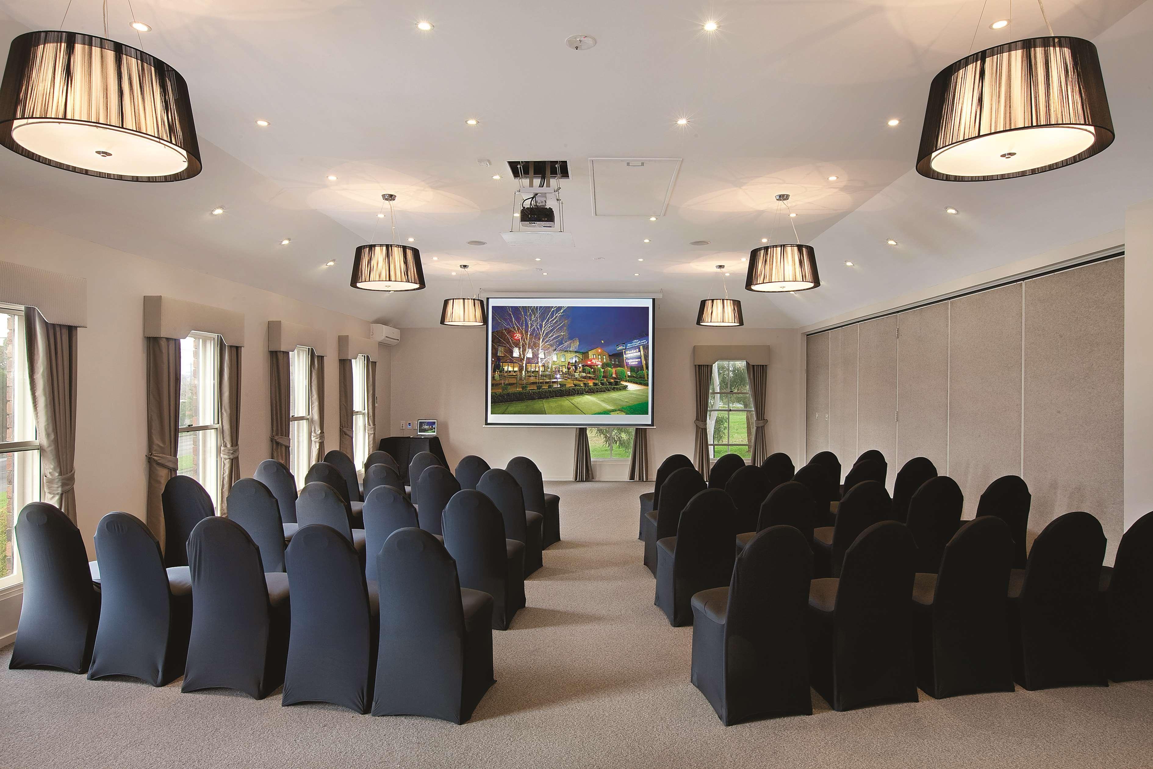 Best Western Plus Buckingham International Мурабин Екстериор снимка