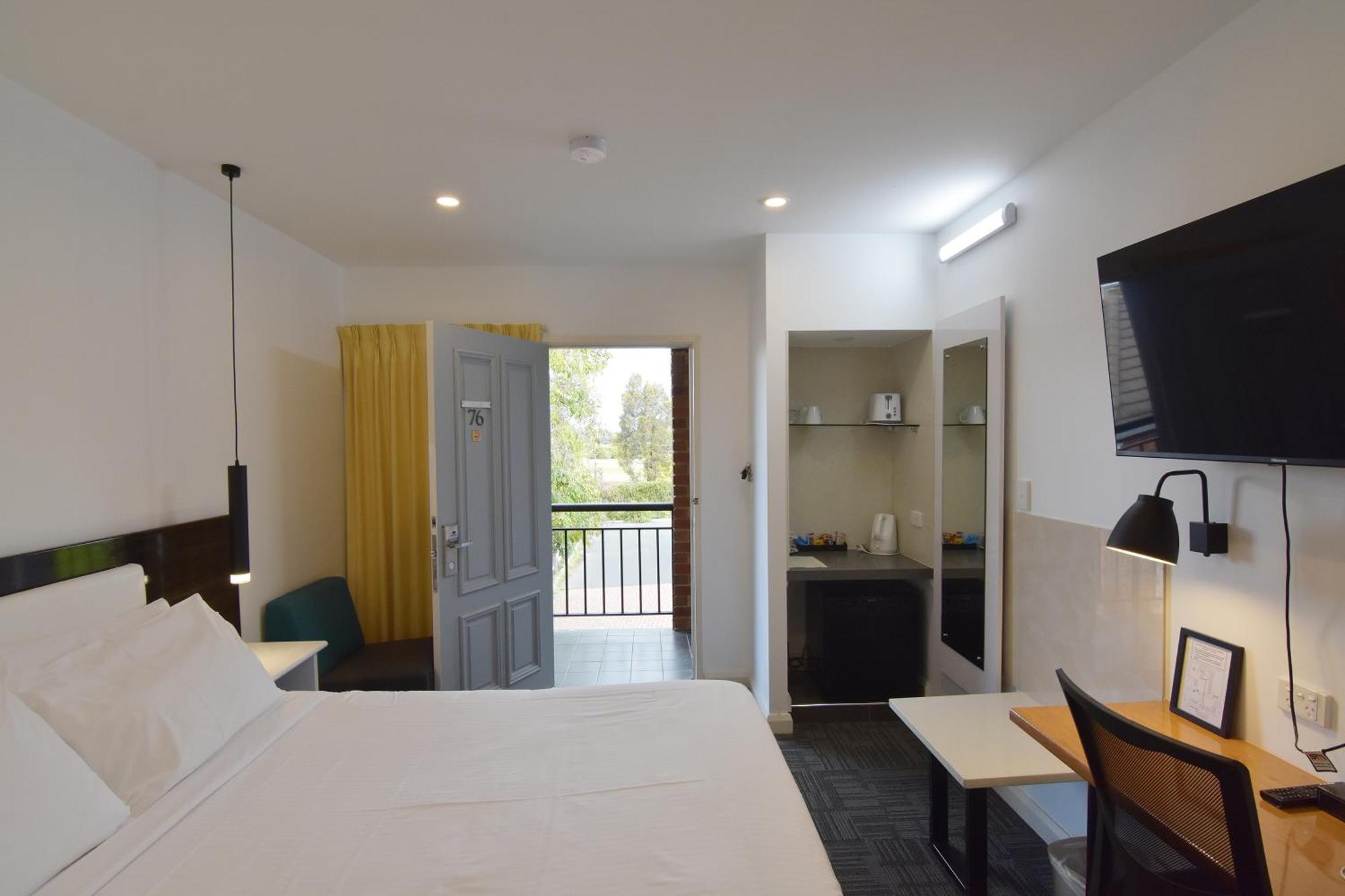 Best Western Plus Buckingham International Мурабин Екстериор снимка